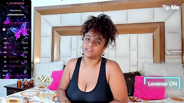 Snapshot of BellaKarla chatting on 12.06.24 BellaKarla online show from 12.06.24