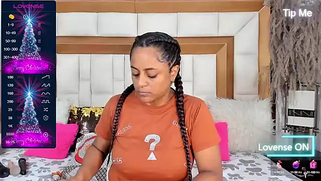 Snapshot of BellaKarla chatting on 12.24.24 BellaKarla online show from 12.24.24