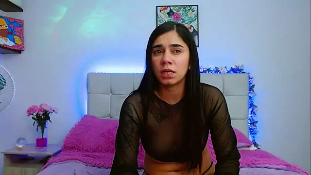 Layla Rachel online show from 01.12.25