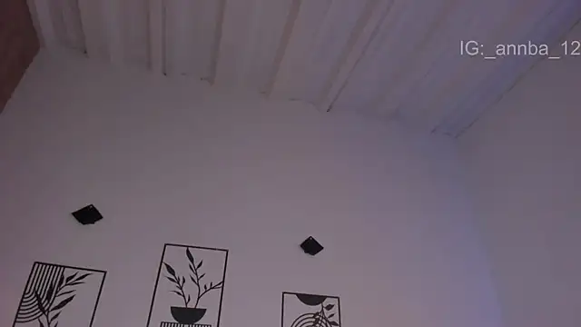 annie barozzi online show from 04.04.26