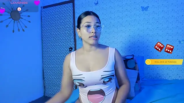 caylinhot7 online show from 10.18.25