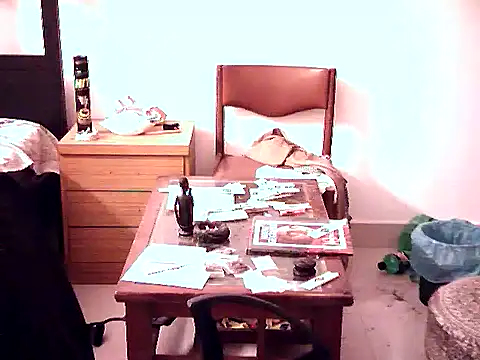 Snapshot of aksxi1 chatting on 10.27.25 aksxi1 online show from 10.27.25