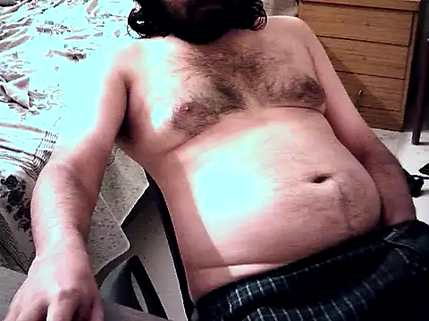 Snapshot of aksxi1 chatting on 10.31.25 aksxi1 online show from 10.31.25