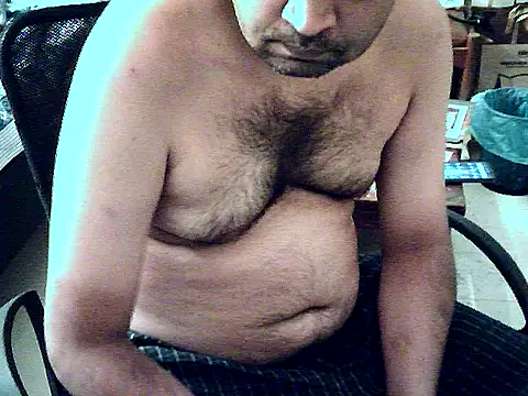 Snapshot of aksxi1 chatting on 11.13.25 aksxi1 online show from 11.13.25