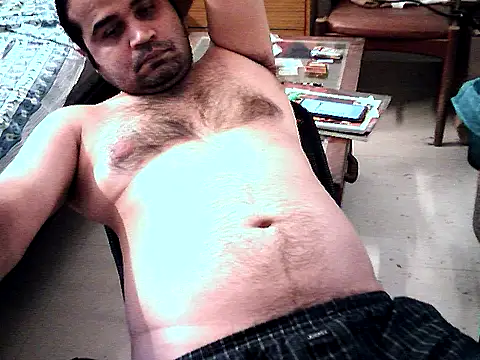 Snapshot of aksxi1 chatting on 11.14.25 aksxi1 online show from 11.14.25