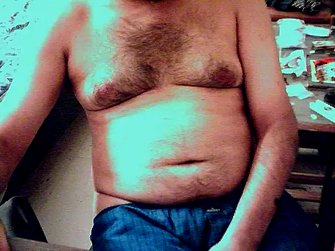 Snapshot of aksxi1 chatting on 12.01.25 aksxi1 online show from 12.01.25