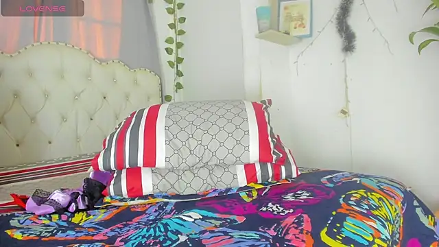 khalyn jenner online show from 09.12.25