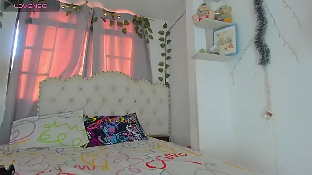 khalyn jenner online show from 09.23.25