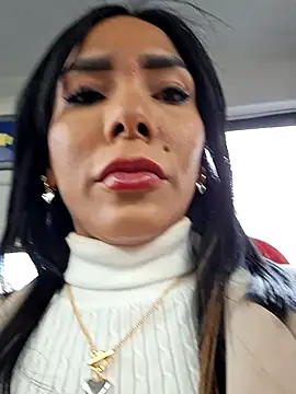 Doll Loren online show from 09.11.25