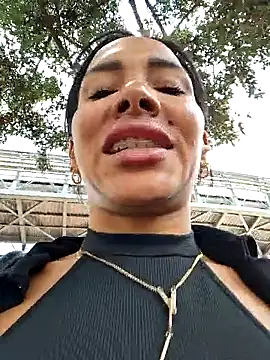 Doll Loren online show from 09.19.25