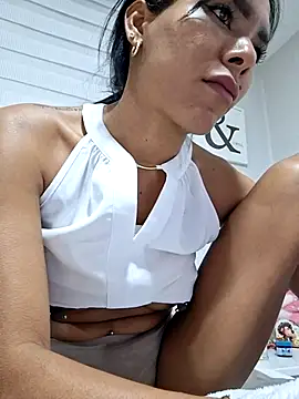 Doll Loren online show from 09.24.25