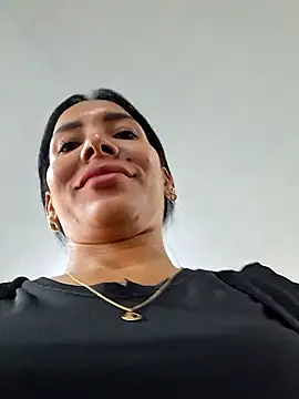 Doll Loren online show from 11.27.25