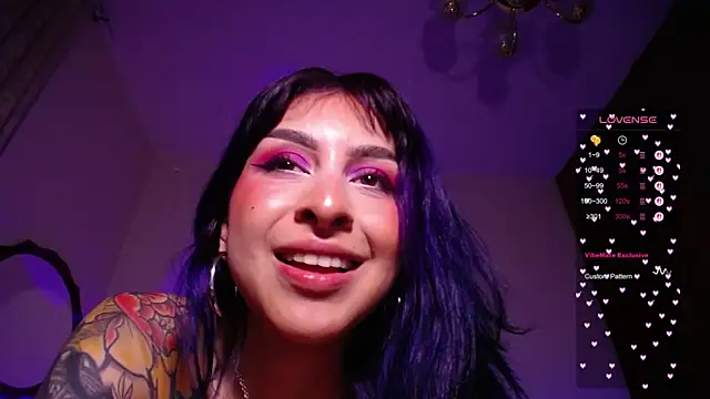 Cinamoonn online show from 03.18.25