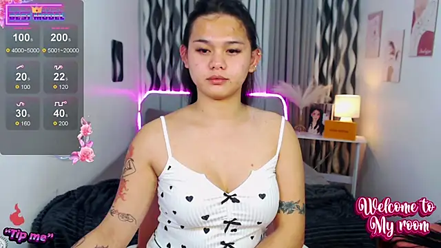 Snapshot of Ella_Fantasiax chatting on 02.08.25 Ella Fantasiax online show from 02.08.25