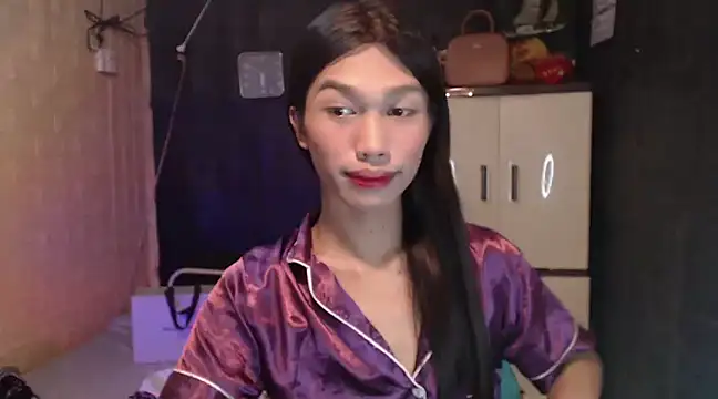 ToKeNa online show from 02.06.25