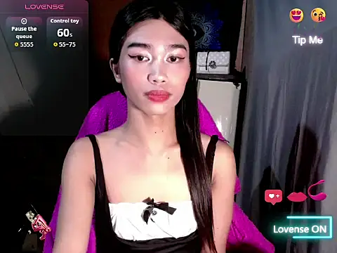 ToKeNa online show from 10.25.25