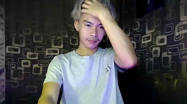 Snapshot of asianpatt69 chatting on 01.04.25 asianpatt69 online show from 01.04.25