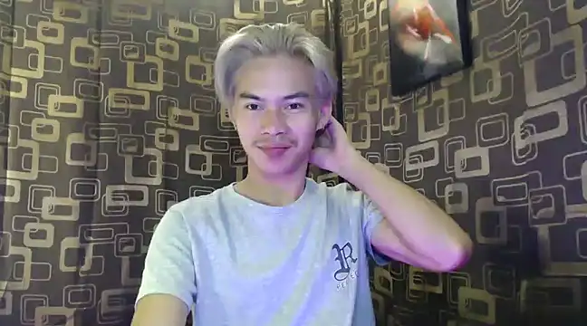 Snapshot of asianpatt69 chatting on 01.04.25 asianpatt69 online show from 01.04.25