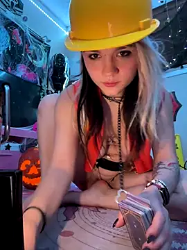 Cutiepiespanks online show from 10.27.25