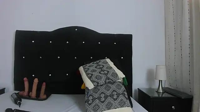 Keira Lennox online show from 11.13.25