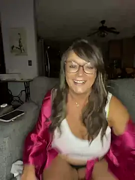 cowgirlc online show from 02.05.25