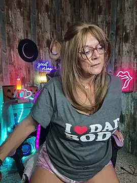 cowgirlc online show from 10.11.25