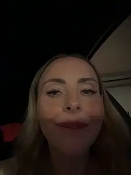 EmaSalis online show from 04.10.26