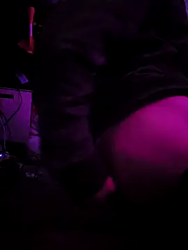 Snapshot of mommyslittlefemboy chatting on 03.23.25 mommyslittlefemboy online show from 03.23.25