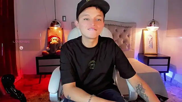 Snapshot of Tim_wolf chatting on 11.27.25 Tim wolf online show from 11.27.25