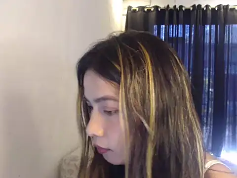 Snapshot of Urbabygirl_jenny chatting on 06.18.26 Urbabygirl jenny online show from 06.18.26