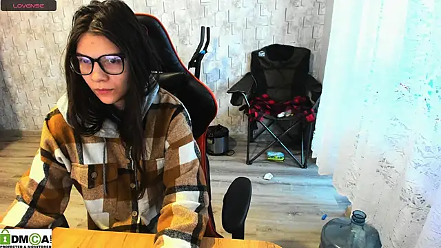 MollyLollipop online show from 12.16.24