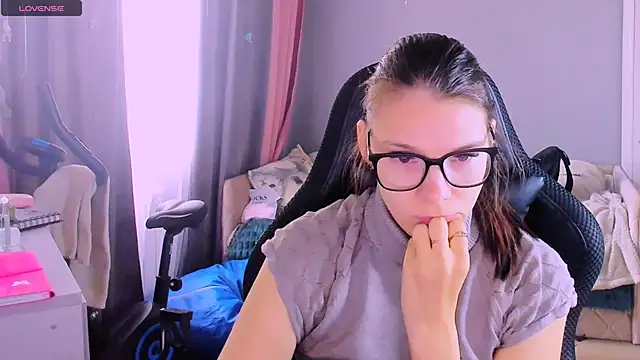 MollyLollipop online show from 04.27.26