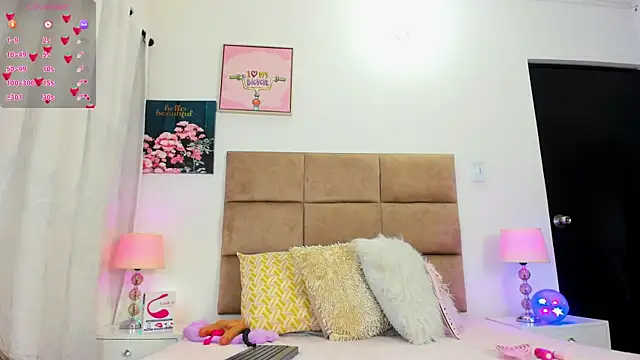 Snapshot of MiaJacksonn chatting on 01.21.25 MiaJacksonn online show from 01.21.25