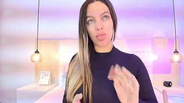 Snapshot of Isabella_Harley chatting on 11.14.25 Isabella Harley online show from 11.14.25