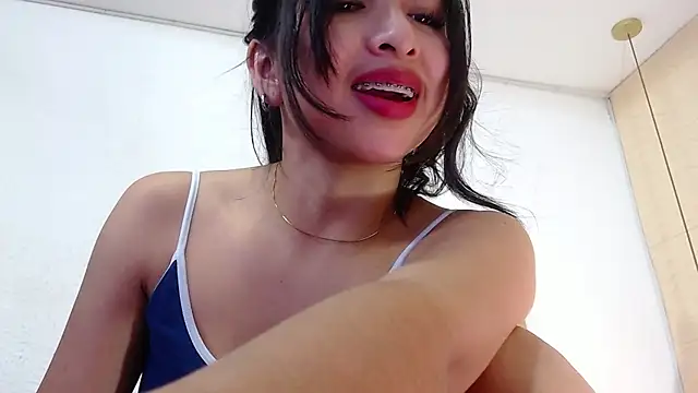 Snapshot of Sweet_baby_hellen chatting on 01.15.25 Sweet baby hellen online show from 01.15.25