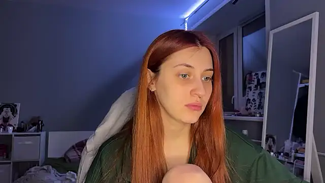 Snapshot of Uniarten chatting on 02.19.25 Uniarten online show from 02.19.25