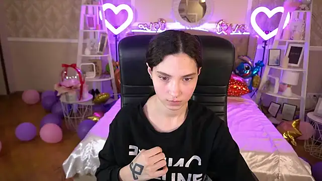 BabyFlowerr online show from 02.08.25