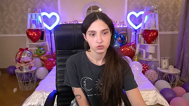 BabyFlowerr online show from 02.18.25