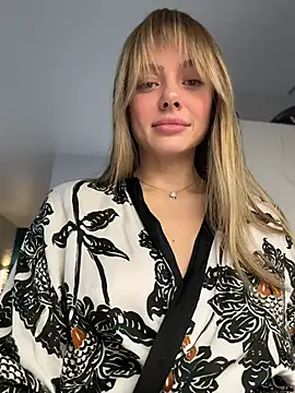 Kylie Desire online show from 11.04.25