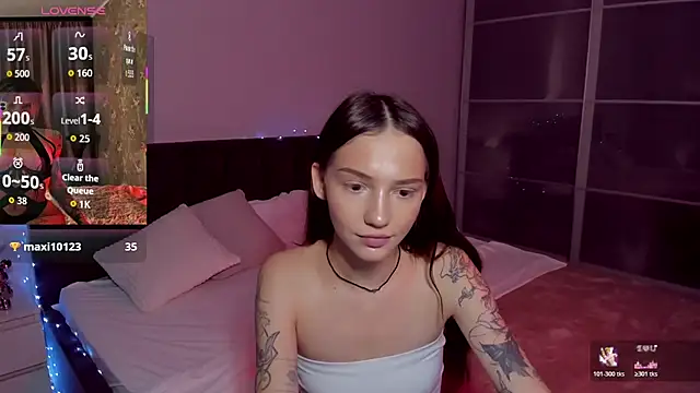 SophieCatty online show from 06.12.26