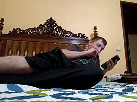 Snapshot of White_rabbit_ chatting on 11.11.25 White rabbit online show from 11.11.25