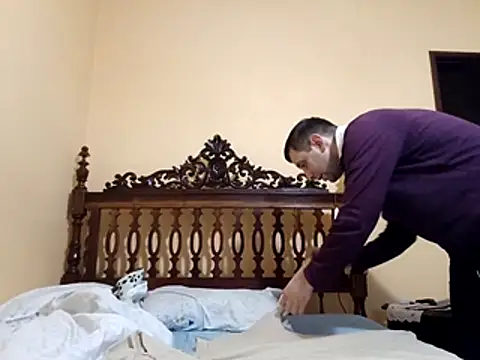 Snapshot of White_rabbit_ chatting on 11.13.25 White rabbit online show from 11.13.25