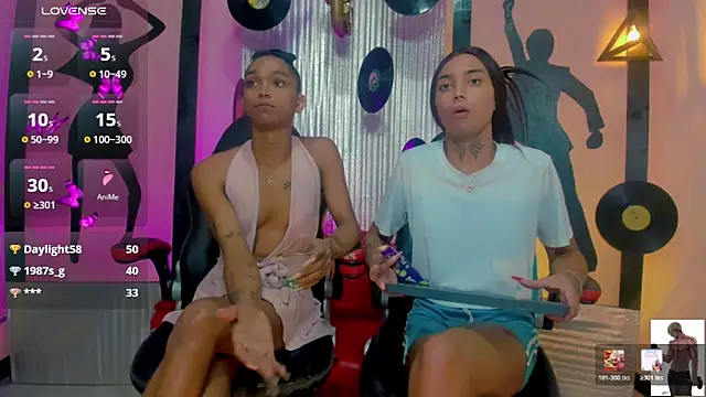 nickyminach  online show from 01.10.26