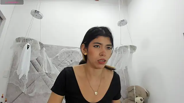 Girl Cherry online show from 10.09.25