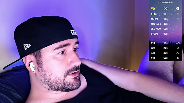 Snapshot of DominantTheo chatting on 02.07.25 DominantTheo online show from 02.07.25