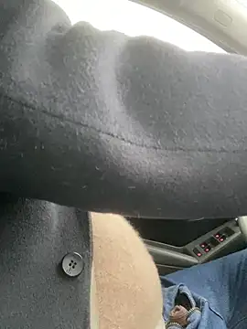 Snapshot of S00 chatting on 12.12.24 S00 online show from 12.12.24