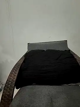 VIC22SECRET online show from 02.02.26