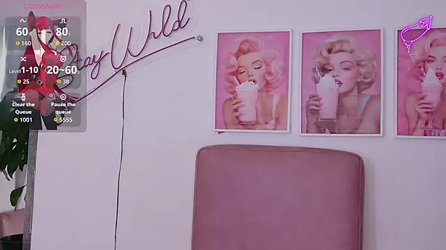 Snapshot of Adele_LatinLady chatting on 02.11.26 Adele LatinLady online show from 02.11.26