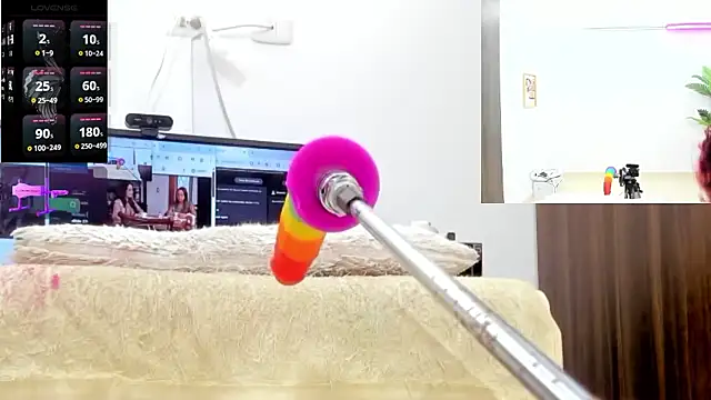 Paulina Davis  online show from 01.16.26