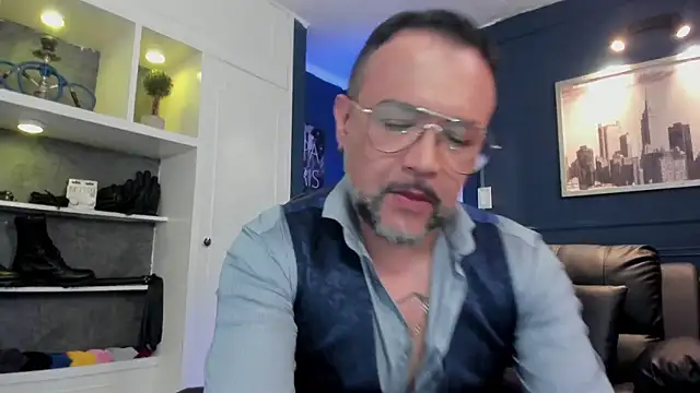 Snapshot of MrFrank_tattoo chatting on 07.07.26 MrFrank tattoo online show from 07.07.26